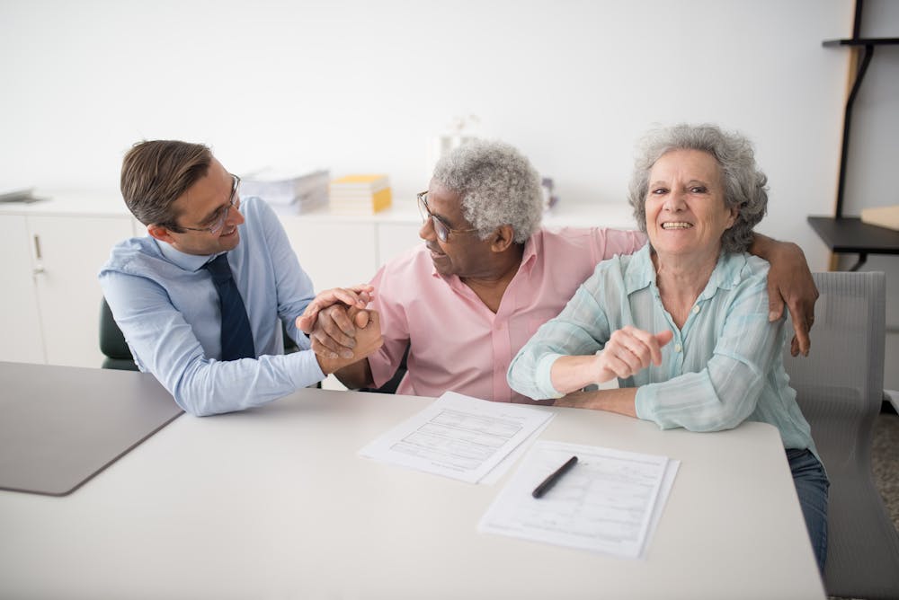 Life insurance planning with a broker